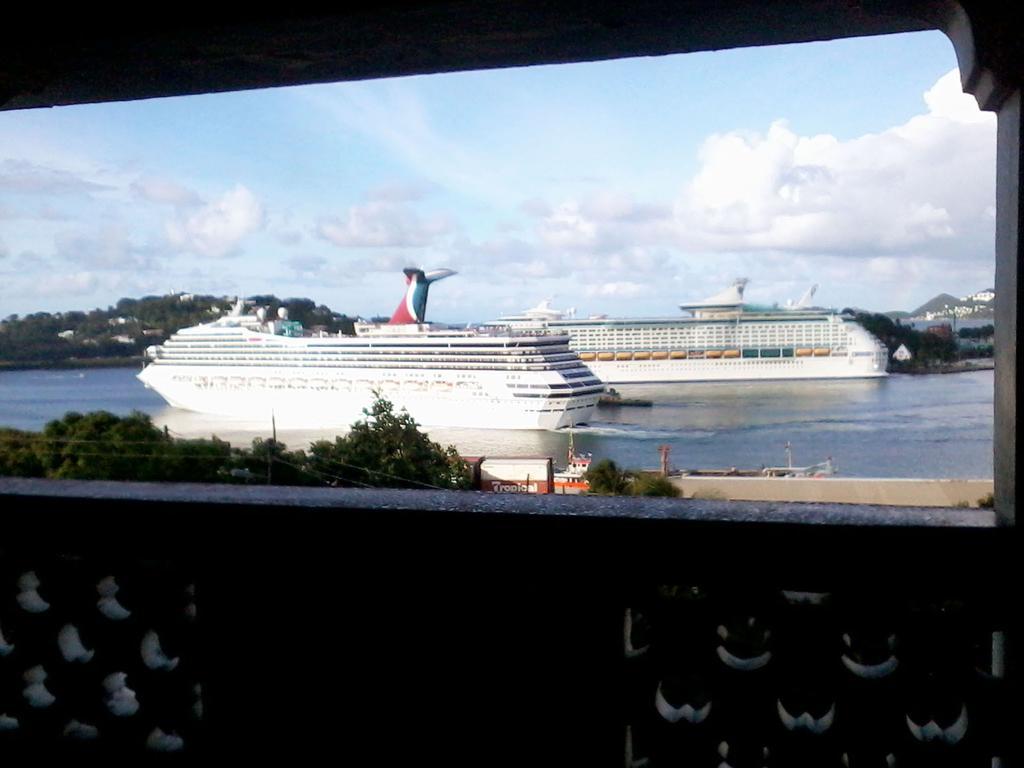 Harbour Vista Inn カストリーズ 部屋 写真